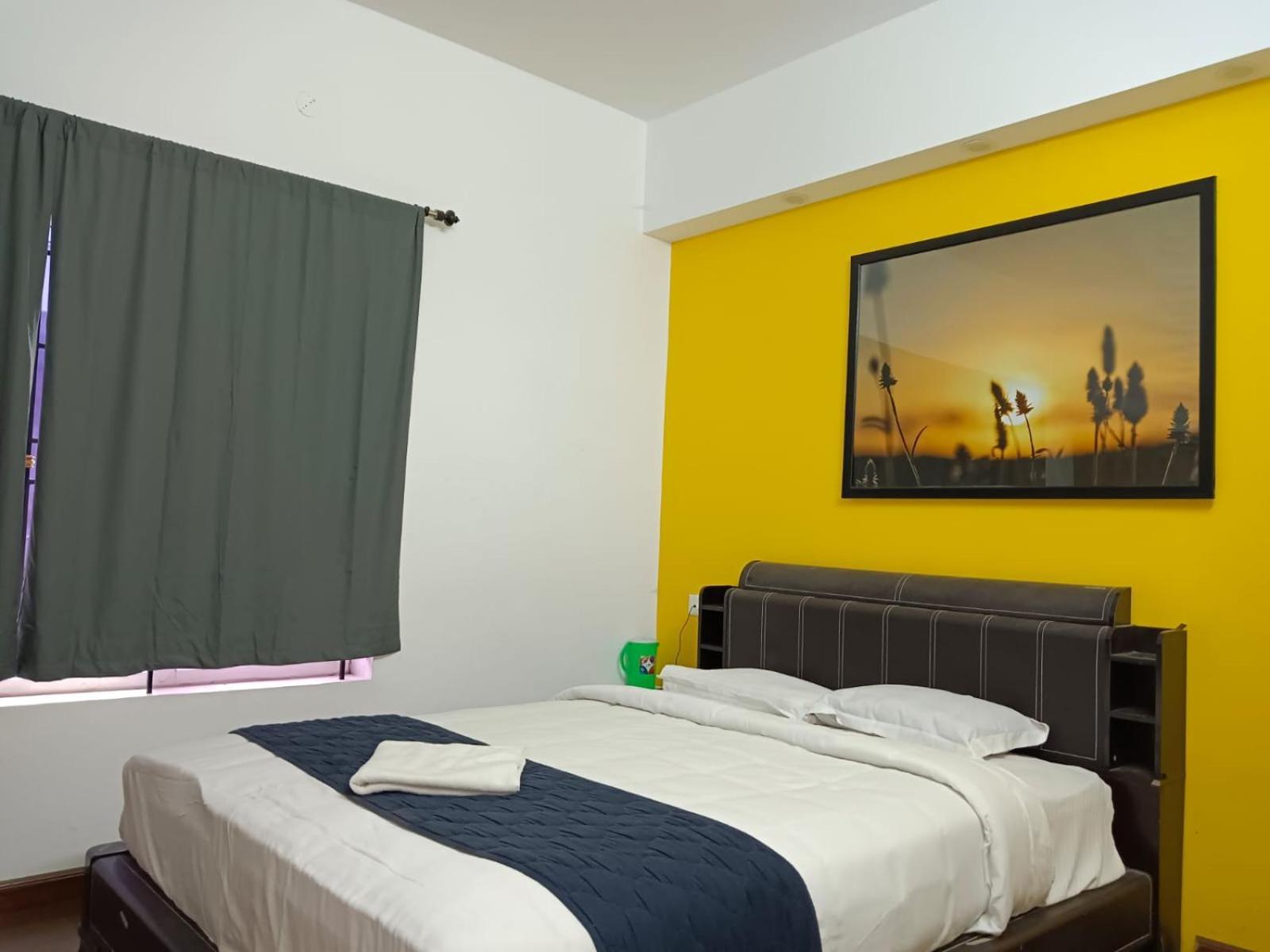 Savi'S Home Stay Уті Екстер'єр фото